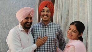 Read more about the article ਫਰੀਦਕੋਟ ਦੇ ਸਨਵਰਦੀਪ ਸਿੰਘ ਨੇ ਮਾਰੀ ਬਾਜ਼ੀ, UPSC ‘ਚ ਆਲ ਇੰਡੀਆ 76ਵਾਂ ਰੈਂਕ ਕੀਤਾ ਹਾਸਲ