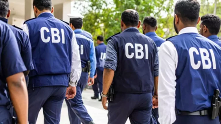 Read more about the article ਰਿਸ਼ਵਤ ਦੇ ਮਾਮਲੇ ‘ਚ CBI ਦਾ ਐਕਸ਼ਨ, ਅਫਸਰ ਗ੍ਰਿਫਤਾਰ; ਹੋਰਾਂ ‘ਤੇ ਵੀ ਸ਼ੱਕ