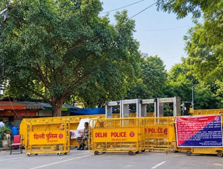 Read more about the article Jantar Mantar Protest: ਜੰਤਰ-ਮੰਤਰ ’ਤੇ ਧਰਨੇ-ਪ੍ਰਦਰਸ਼ਨਾਂ ’ਤੇ ਰੋਕ, ਹੁਣ 3 ਨਵੀਆਂ ਥਾਵਾਂ ਤੈਅ |